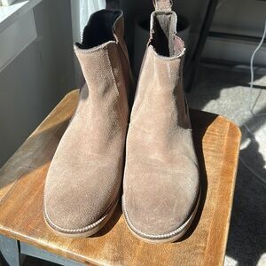 Men’s Crevo Chelsea Boots. Brown. Size 12
